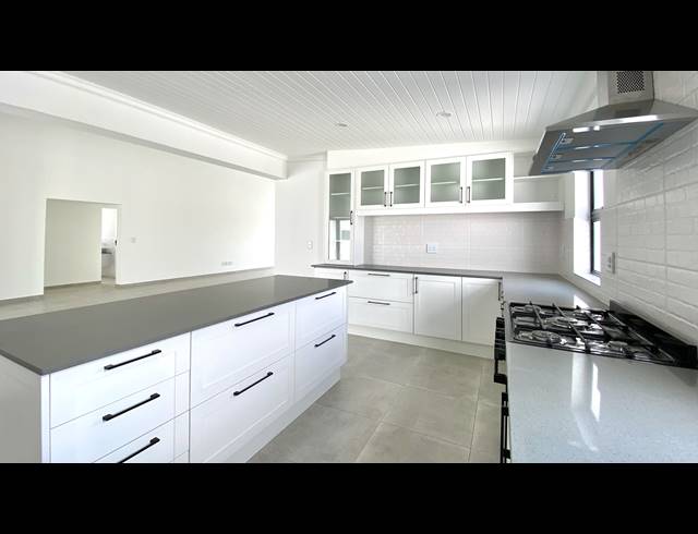 4 BEDROOM HOUSE FOR SALE IN ATLANTIC SANDS PRIVATE ESTATE